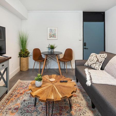 Apartament Comfortable Studio With Queen Bed, City Walkable! Atlanta Zewnętrze zdjęcie