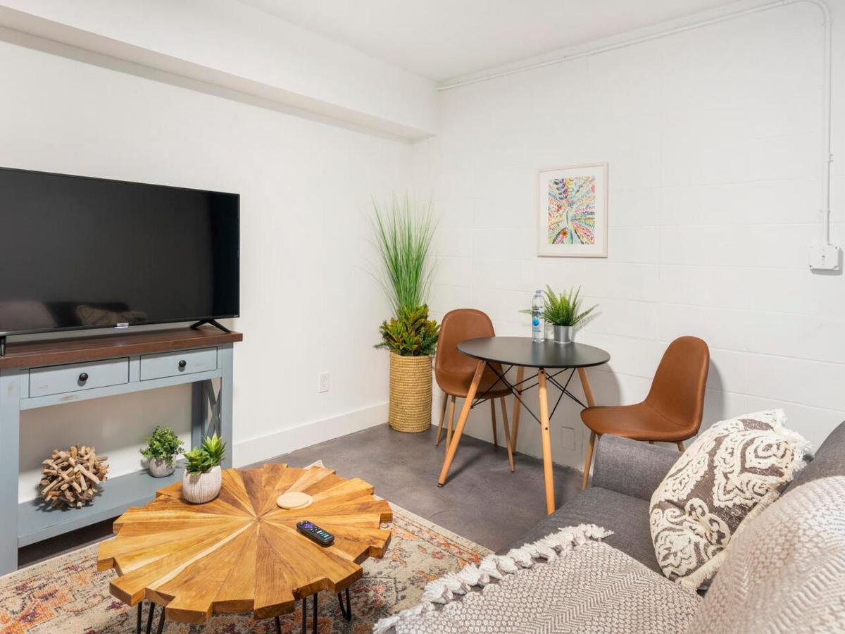 Apartament Comfortable Studio With Queen Bed, City Walkable! Atlanta Zewnętrze zdjęcie