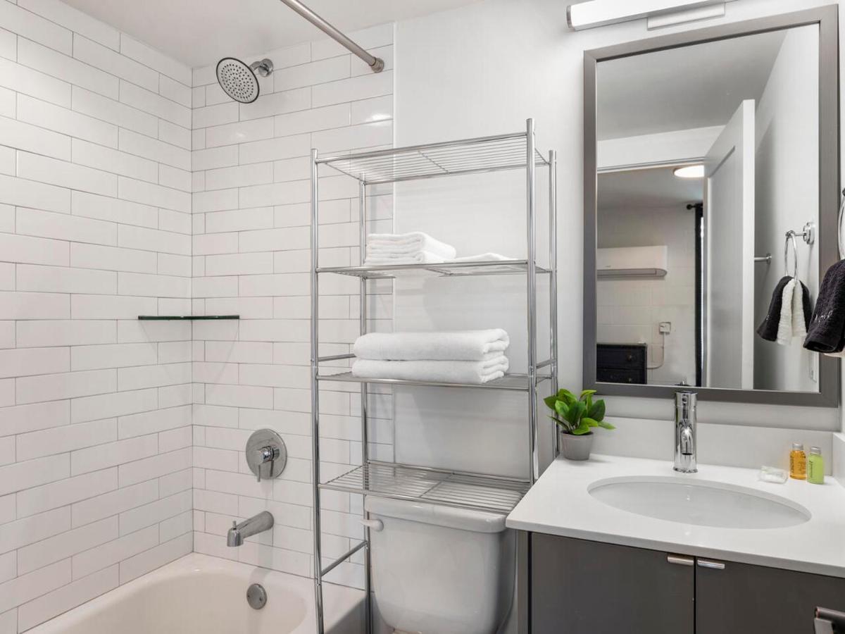 Apartament Comfortable Studio With Queen Bed, City Walkable! Atlanta Zewnętrze zdjęcie