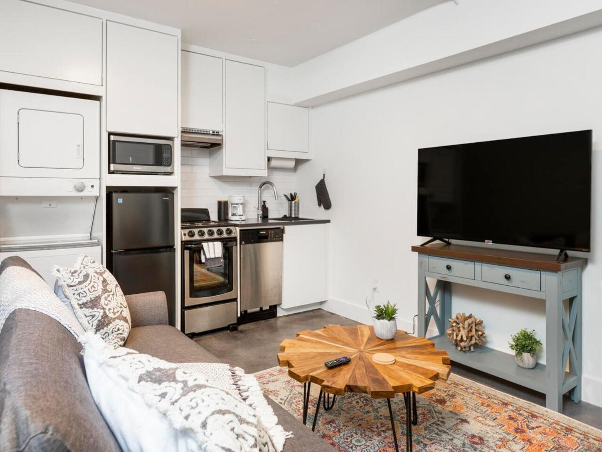 Apartament Comfortable Studio With Queen Bed, City Walkable! Atlanta Zewnętrze zdjęcie