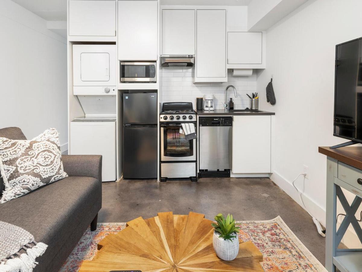 Apartament Comfortable Studio With Queen Bed, City Walkable! Atlanta Zewnętrze zdjęcie